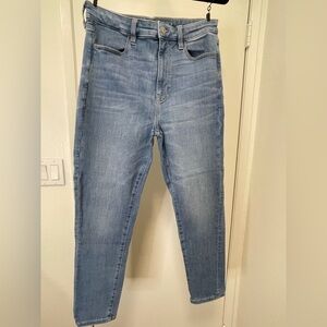 American Eagle Super Hi-Rise Jegging Jeans |next level stretch skinny jeans